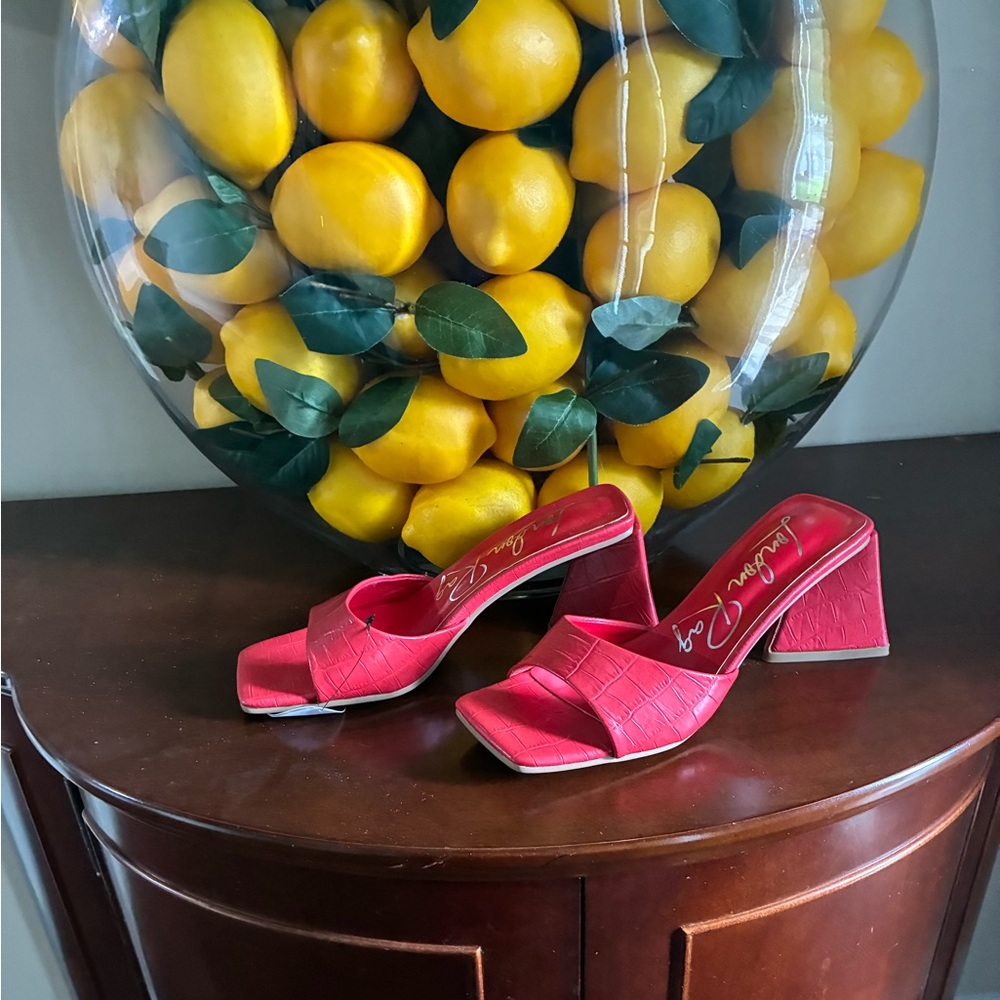 London Ray Red Heels